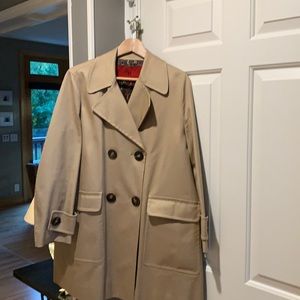 Carolina Herrera trench